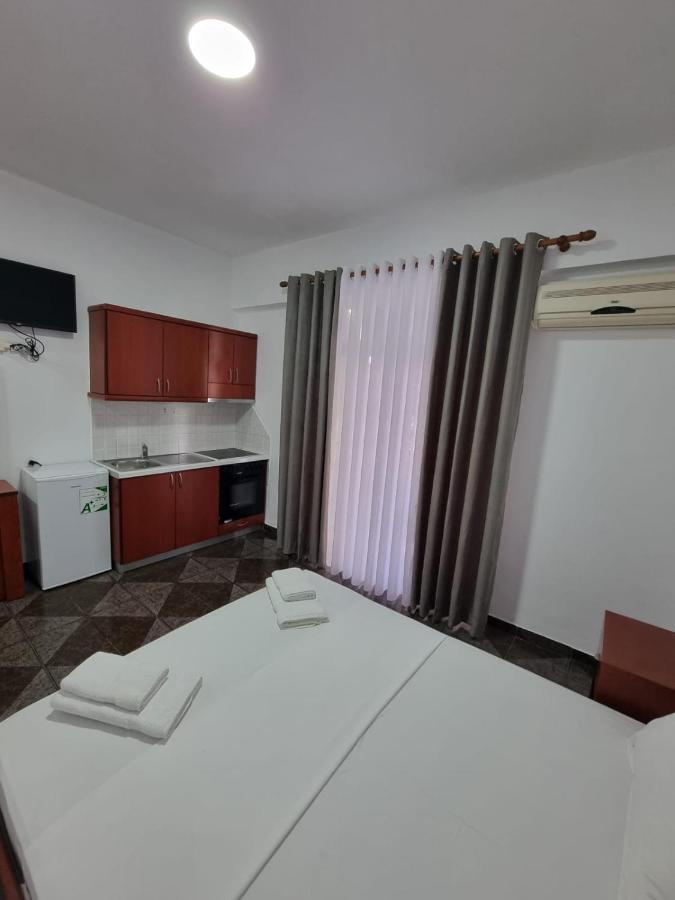 Ideal Apartments & Rooms Sarande Ngoại thất bức ảnh