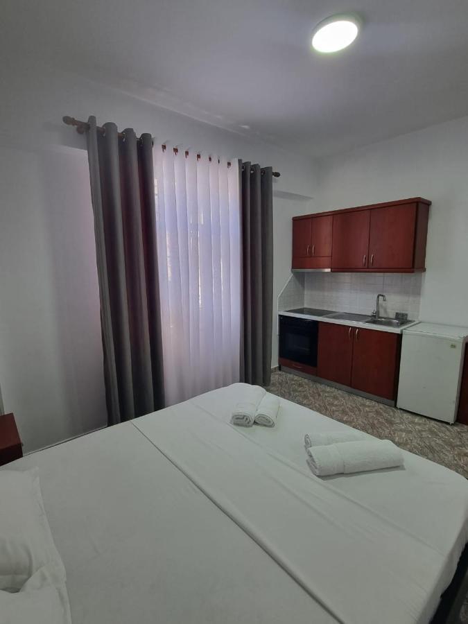 Ideal Apartments & Rooms Sarande Ngoại thất bức ảnh