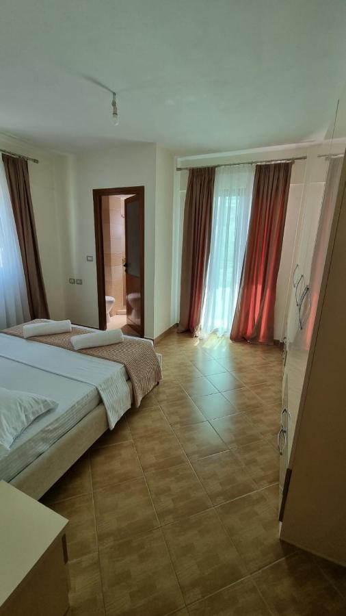 Ideal Apartments & Rooms Sarande Ngoại thất bức ảnh